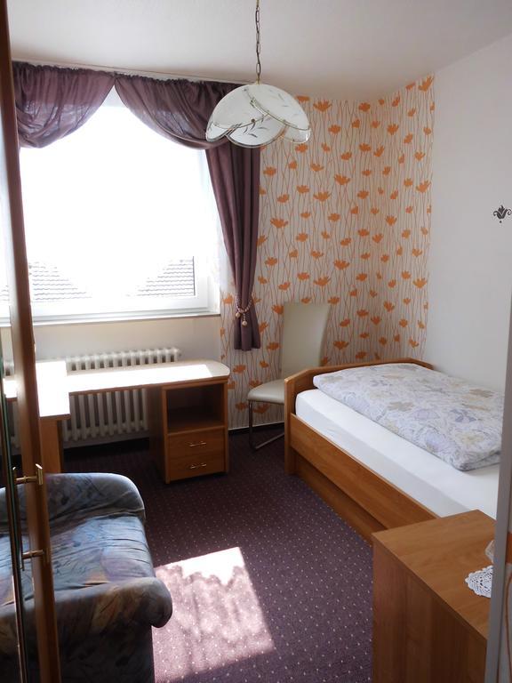 Hotel Garni Am Heuberg Эшвеге Экстерьер фото