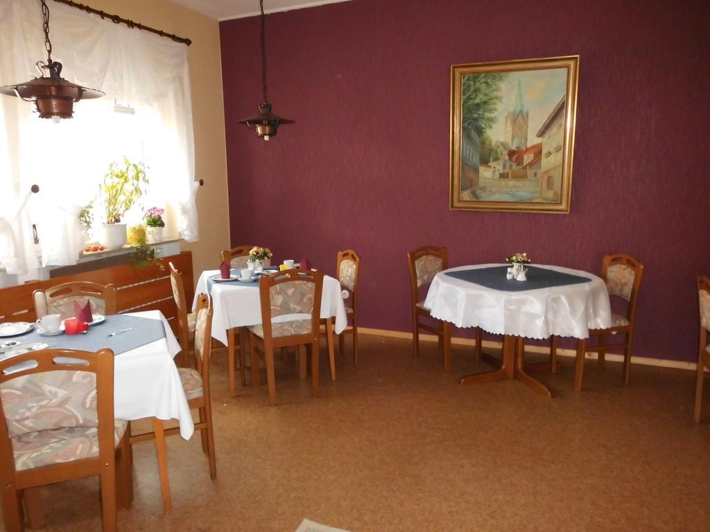 Hotel Garni Am Heuberg Эшвеге Экстерьер фото